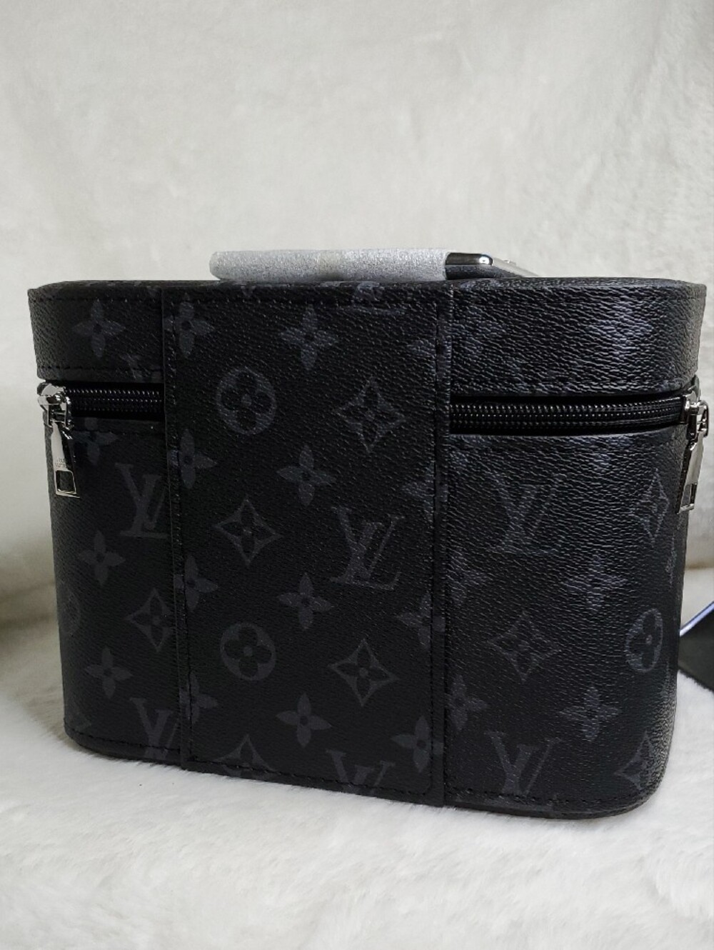 Lv  Black Monogram Makeup Train Case - Picture 4 of 7